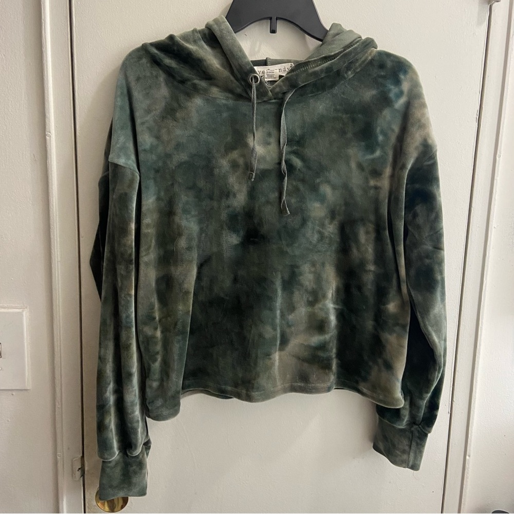 Eye Candy Velour Cropped Sweatshirt